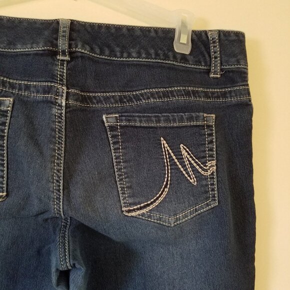 Maurices denim jeans sz L short - Picture 6 of 6